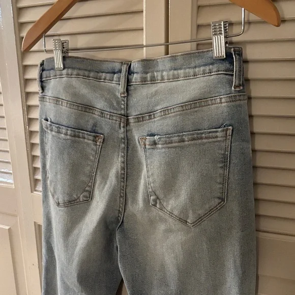 Kensie The Allie High Rise Straight Jeans with Frayed Hem - Picture 5 of 6